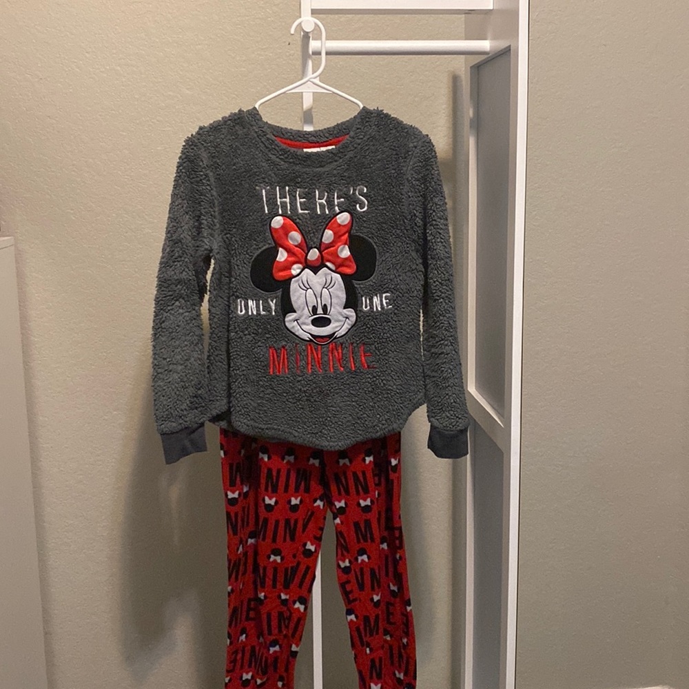 Disney Minnie Mouse Cozy Fleece Pajama Set